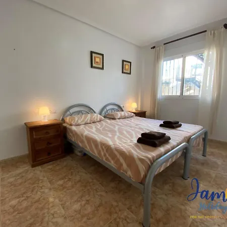 La Cinuelica, R3 1st Floor Com Pool L149 *