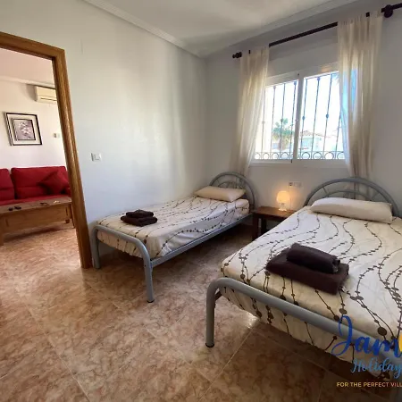 La Cinuelica, R3 1st Floor Com Pool L149 Apartmán